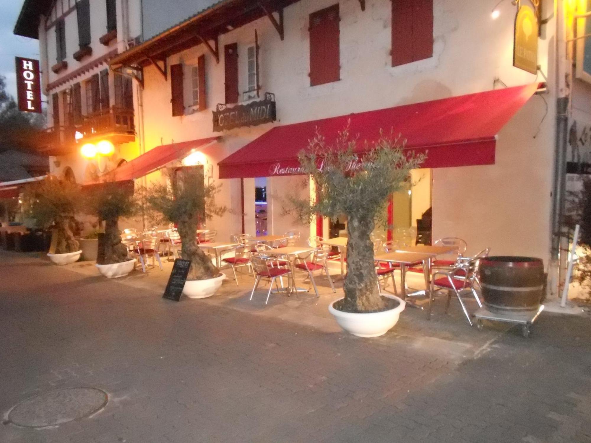 Hotel Du Midi Cazaubon Ngoại thất bức ảnh