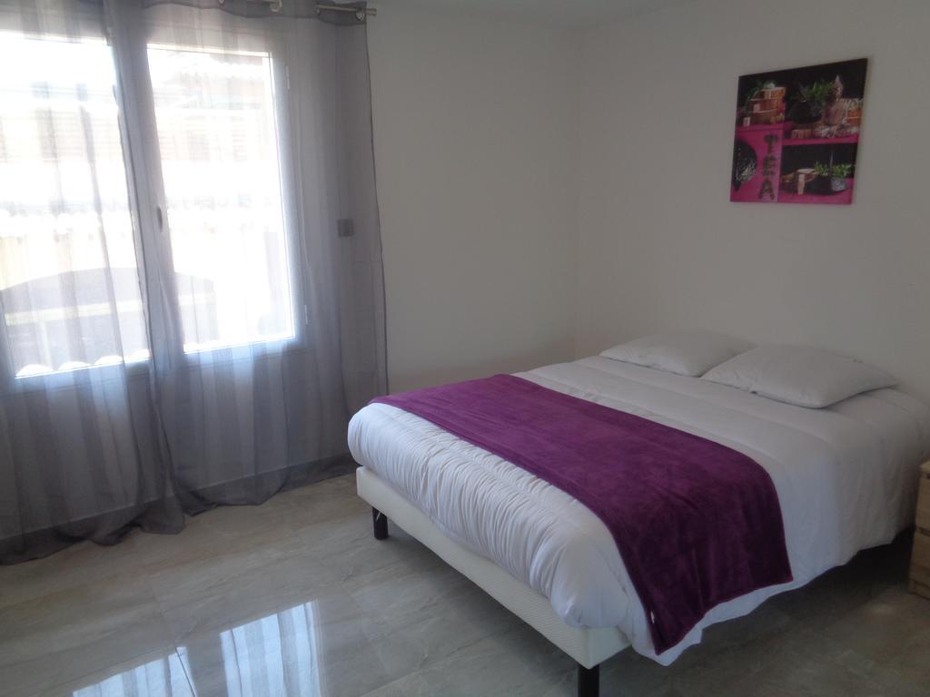 Hotel Du Midi Cazaubon Ngoại thất bức ảnh
