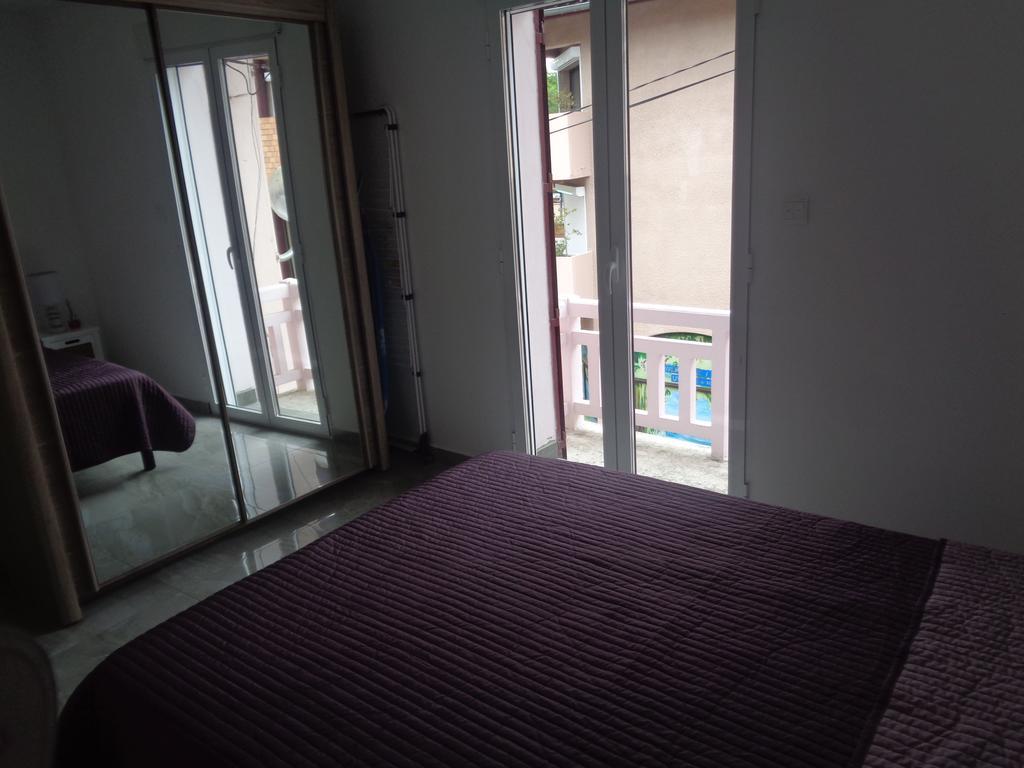 Hotel Du Midi Cazaubon Ngoại thất bức ảnh