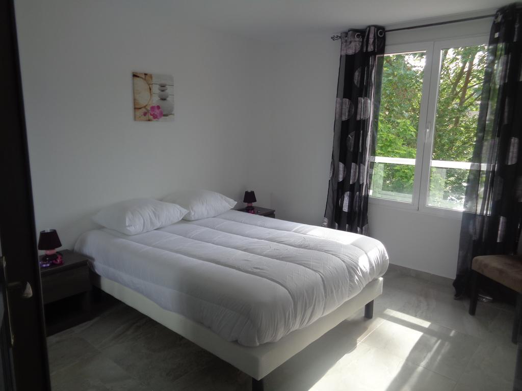 Hotel Du Midi Cazaubon Ngoại thất bức ảnh