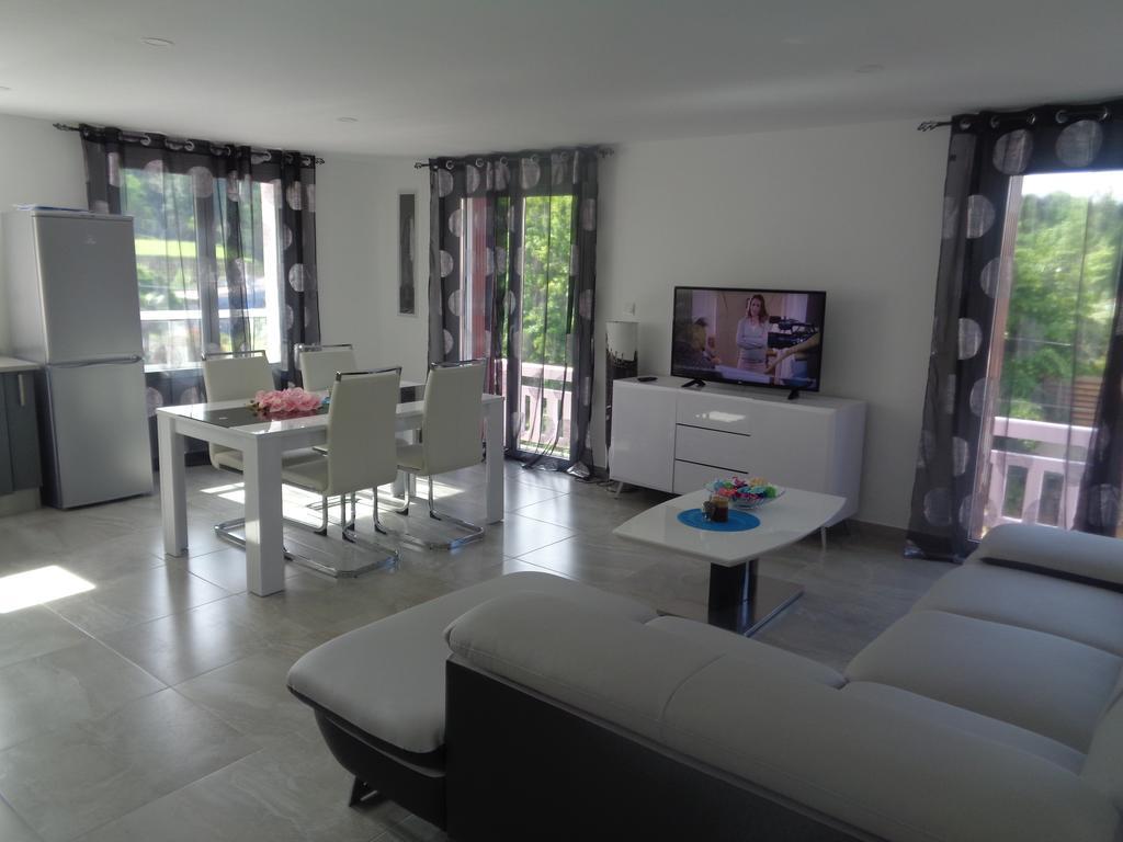 Hotel Du Midi Cazaubon Ngoại thất bức ảnh